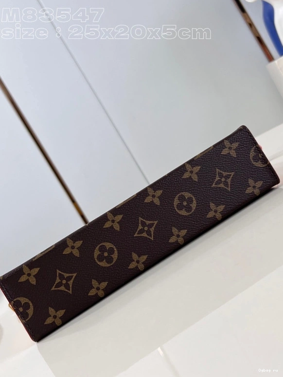LOUIS Poche VUITTON Toilette-25*20*5.5cm 0722